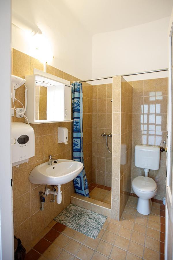 Central Apartman Gyula Exteriör bild